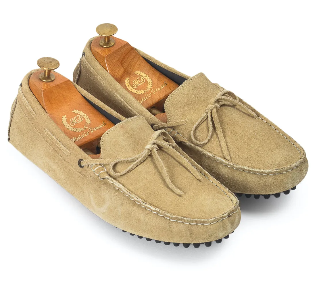 Gommino Suede Bow Loafers (Sand Beige)