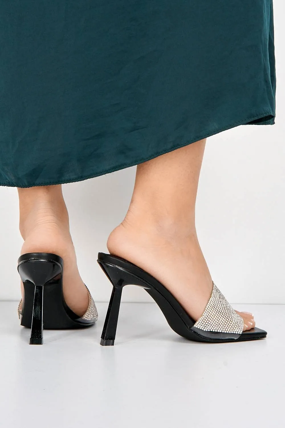 Porto Diamante Band Slanted Heel Mule in Black