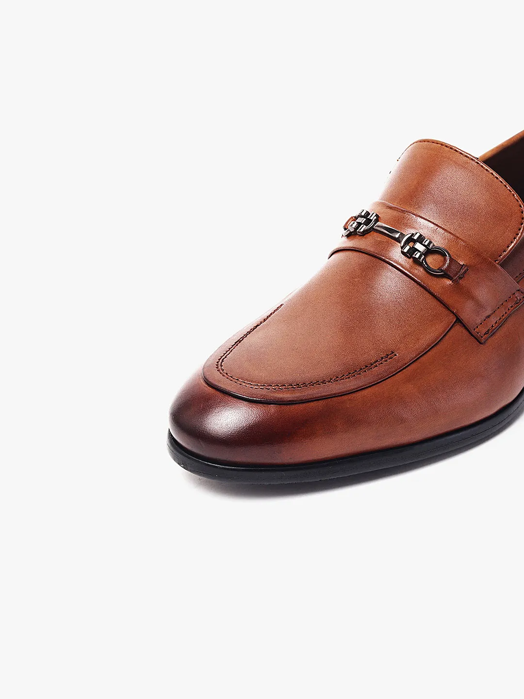 Sleek Eleganza Moccasins