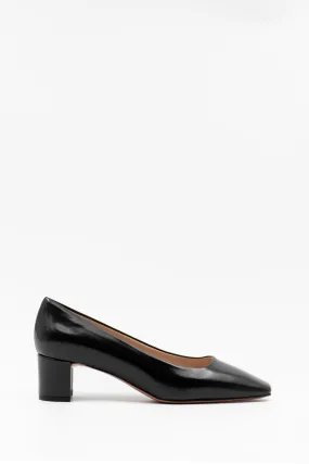 Square-toe pumps in black patent