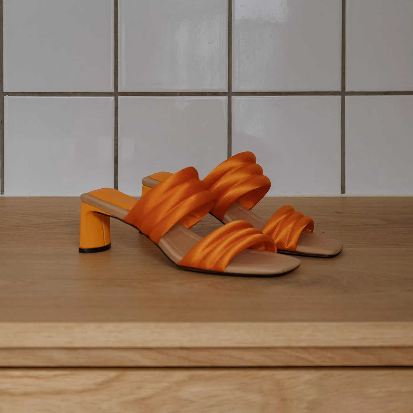 Sylvi hæl tekstil - ORANGE SATIN