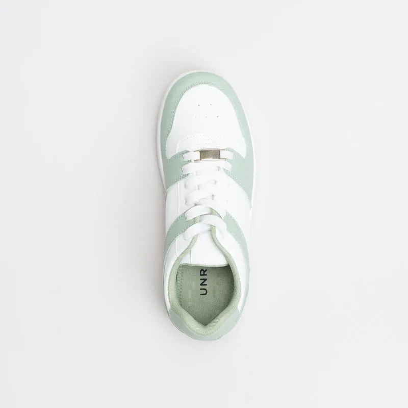 Unreal Women Classic Court Sneaker _ 148301