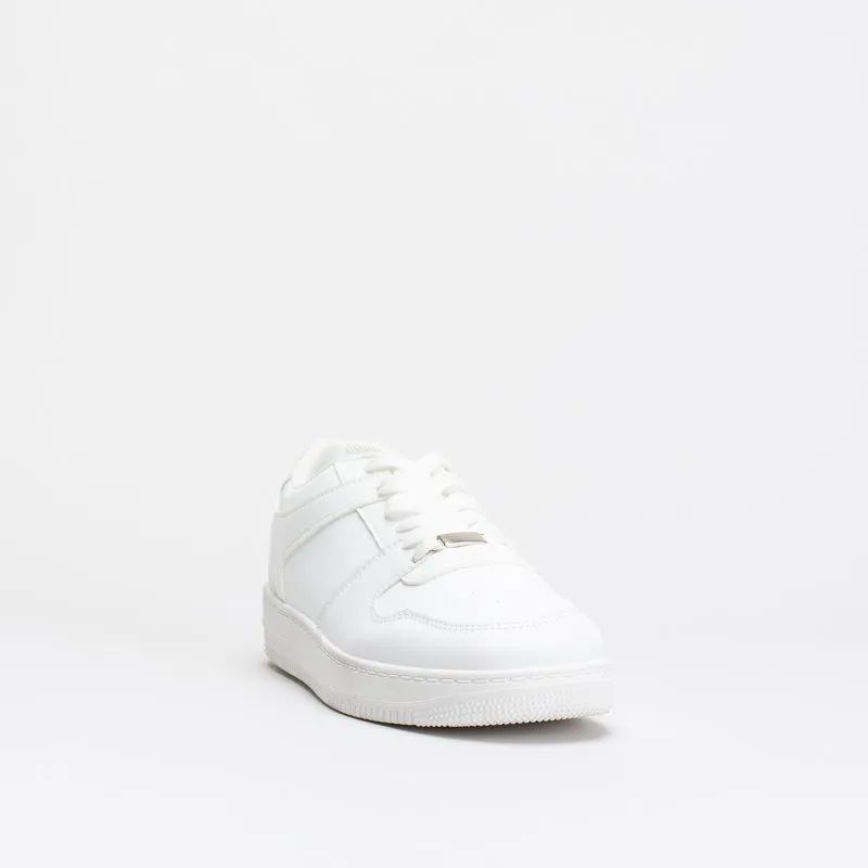 Unreal Women Classic Court Sneaker _ 148301