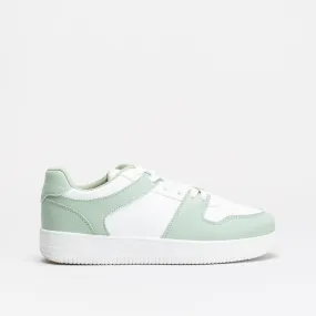 Unreal Women Classic Court Sneaker _ 148301