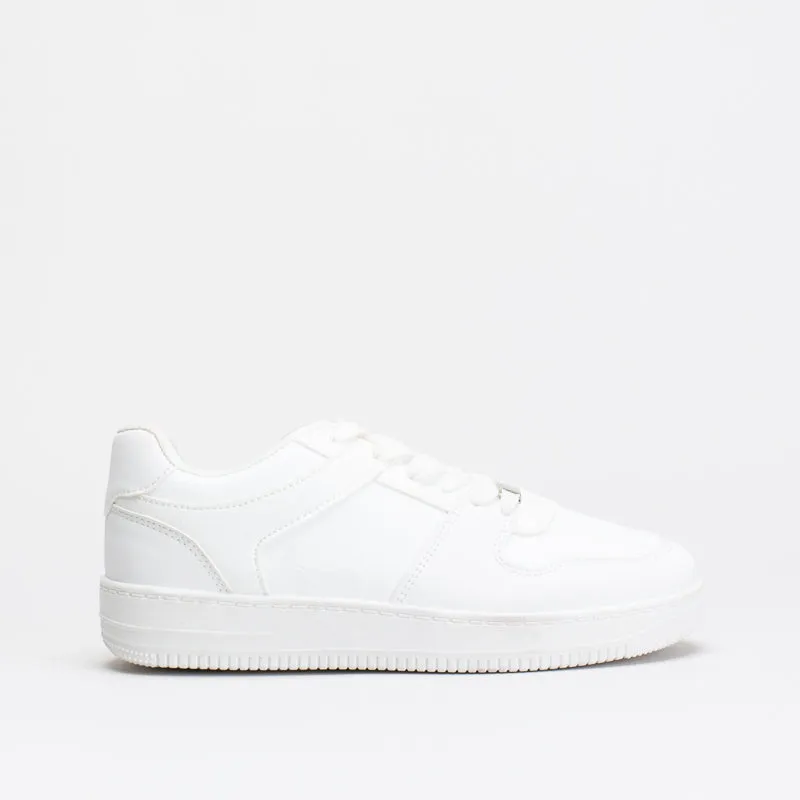 Unreal Women Classic Court Sneaker _ 148301