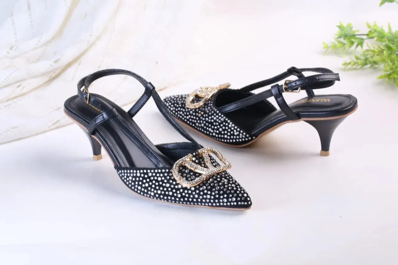 VLOGO SIGNATURE PUMPS - BLACK (SILVER)