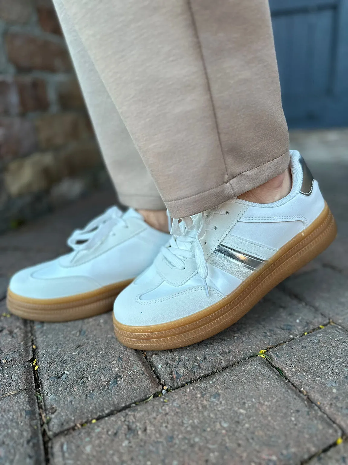 White Suzie Trainer