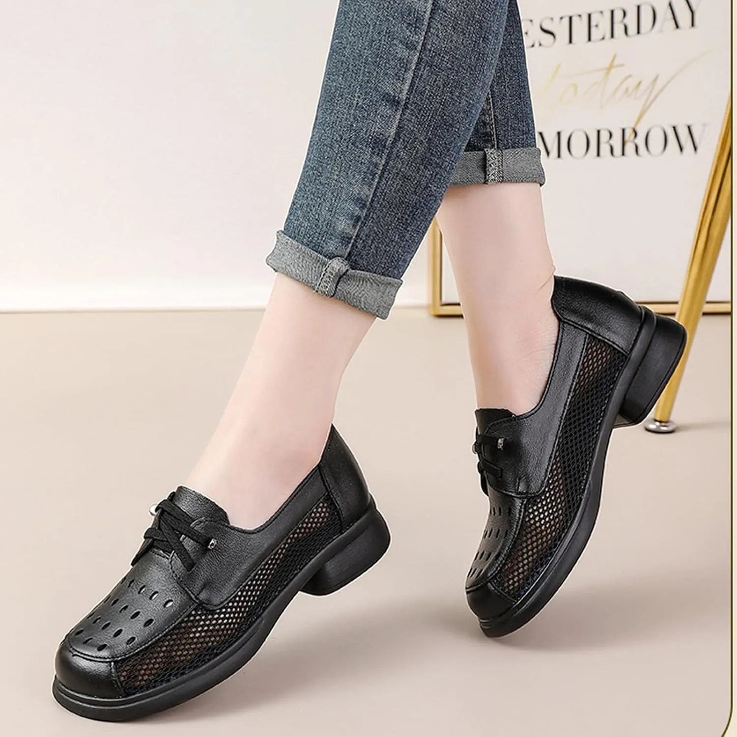 Women's Leather Hollow Chunky Heel Lace-Up Loafers Comfortable Round Toe Mesh Breathable Comfortable Non-Slip Walking Shoes