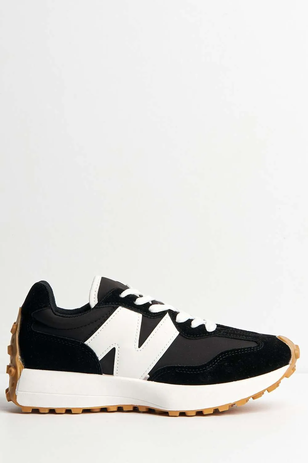 Yeez Lace-Up Trainers in Black / White